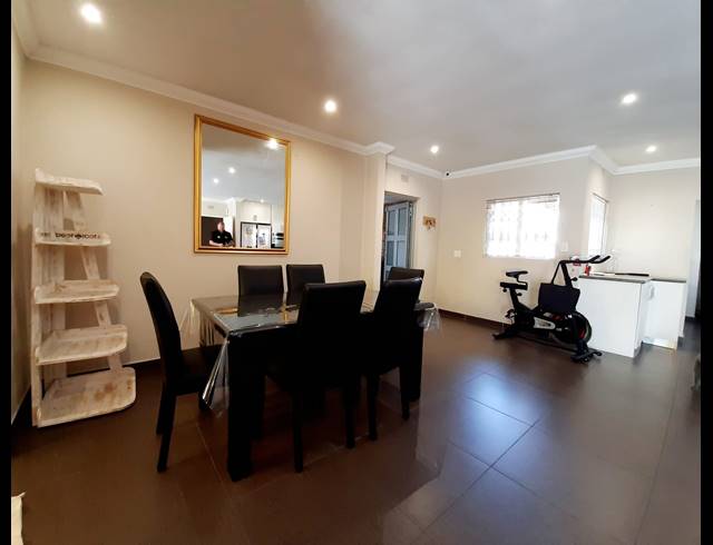 5 BEDROOM HOUSE TO LET IN VAALPARK